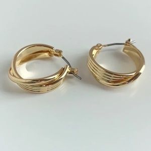 NEW SHASHI Twisted Hoop Earrings